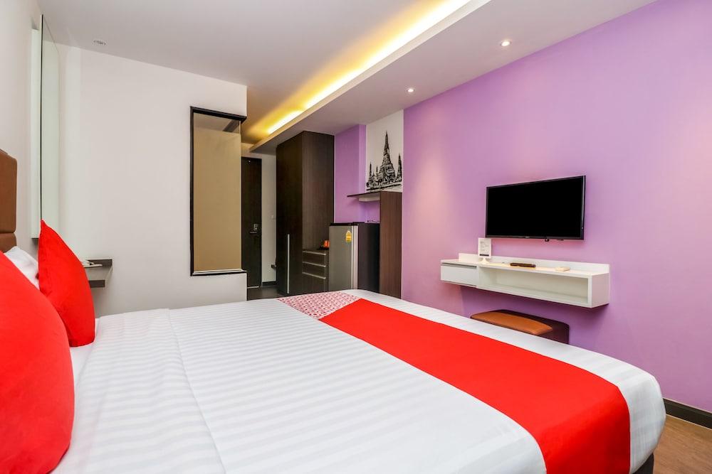 Aim House Bangkok No Parking Hotel Exterior photo