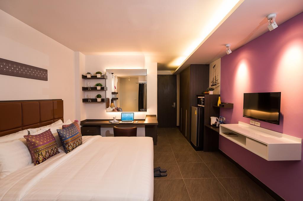 Aim House Bangkok No Parking Hotel Room photo