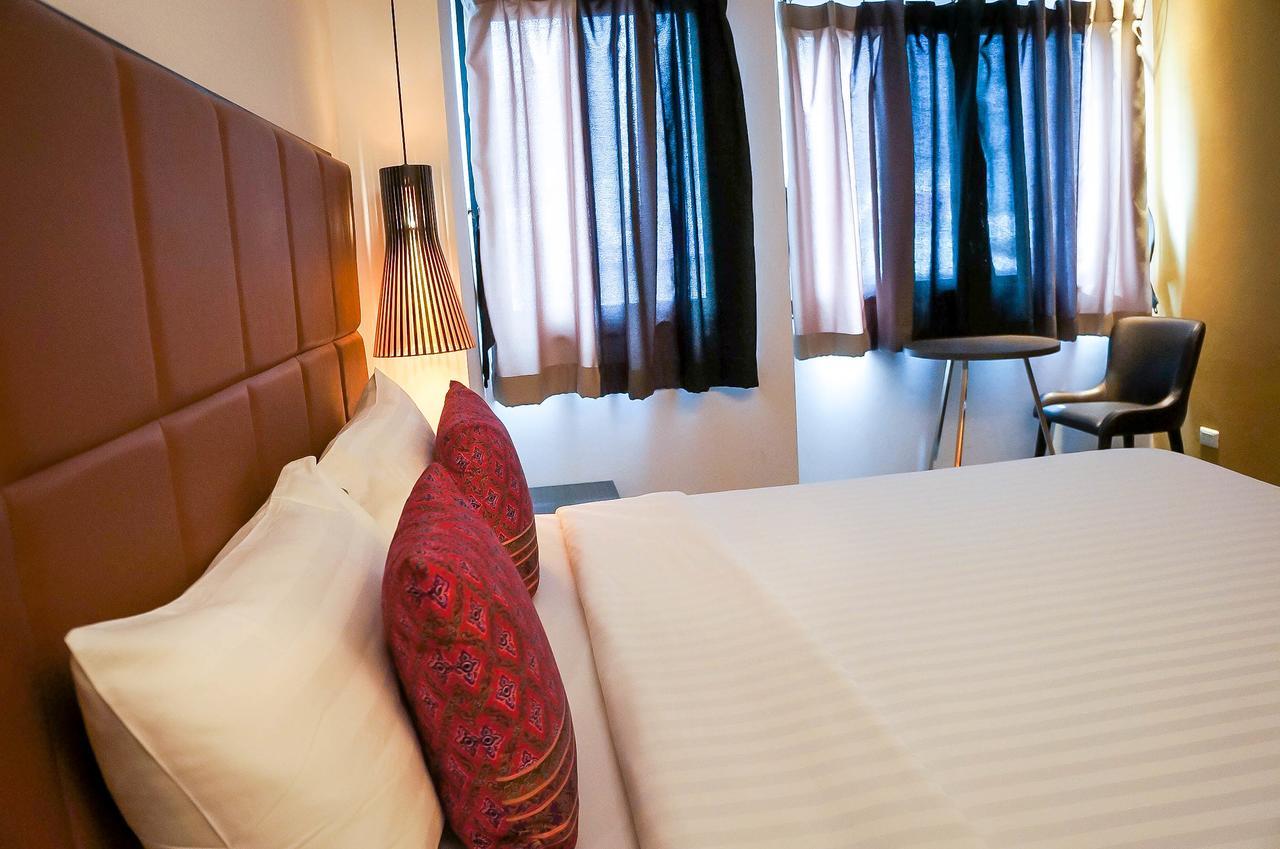 Aim House Bangkok No Parking Hotel Room photo