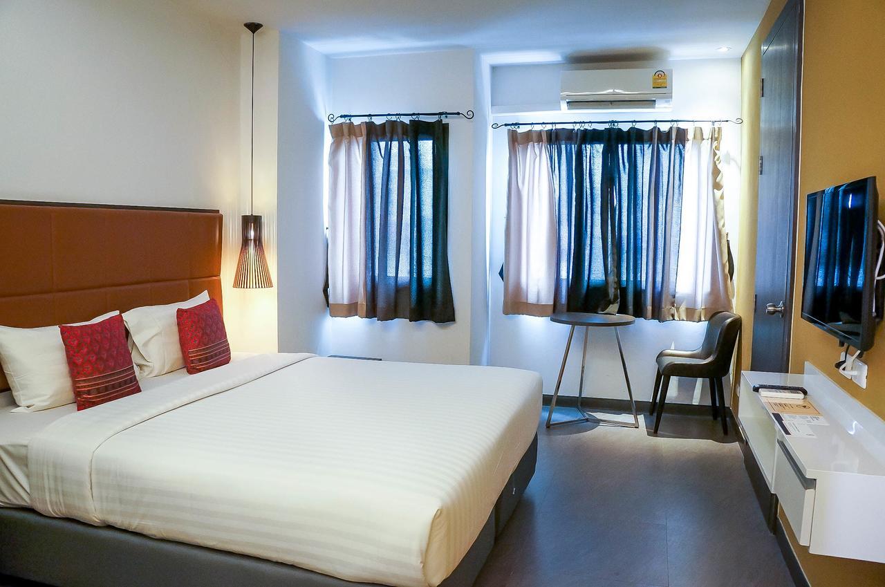 Aim House Bangkok No Parking Hotel Room photo