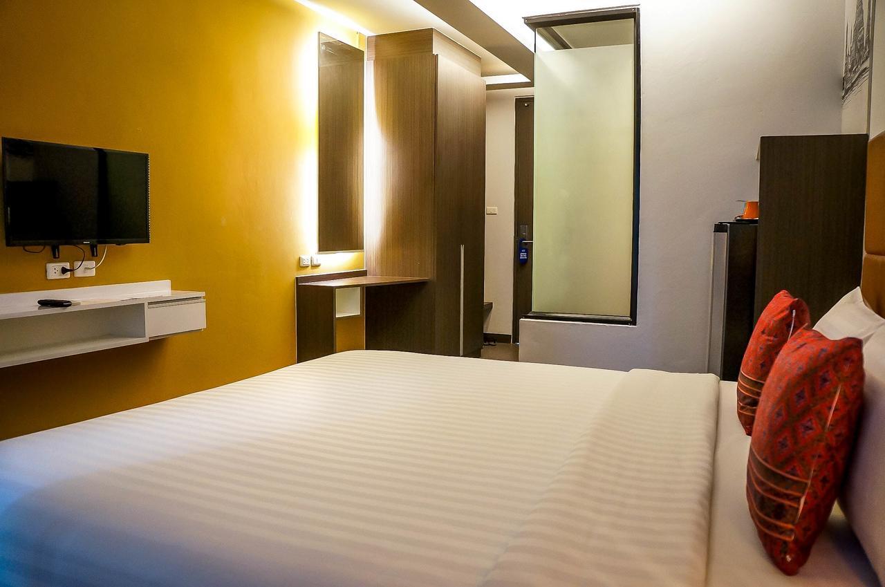 Aim House Bangkok No Parking Hotel Room photo